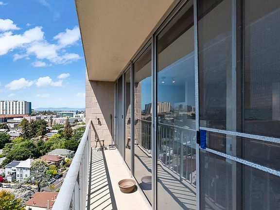 Balcony - enjoy amazing sunset views of the Bay and SF with a glass of wine