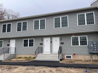 145 Lantern Park Dr UNIT 6, Naugatuck, CT 06770