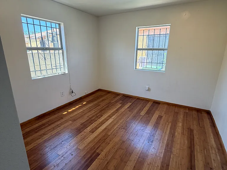 1300 E 108th St #1302 — Photo 15