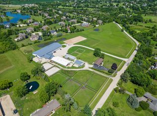 27802 N Owens Rd, Mundelein, IL 60060