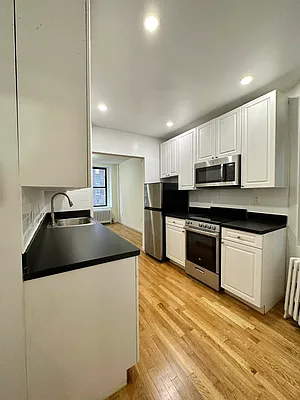 Rented by Waverly Realty Associates | media 15
