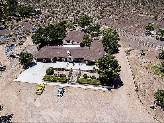 Ample parking & drive around