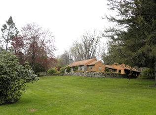 14 Grove Rd, Gaylordsville, CT 06755