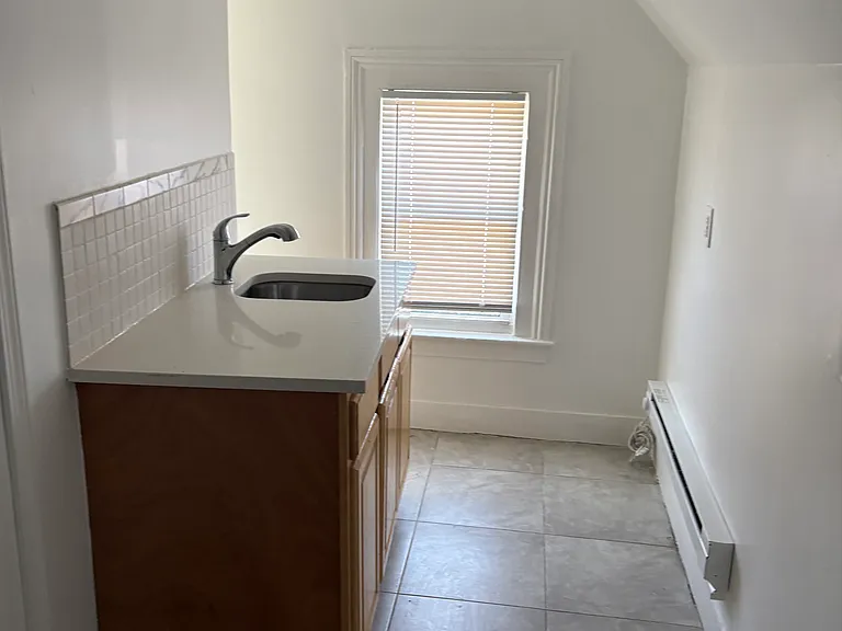 287 Lloyd St #2 — Photo 9
