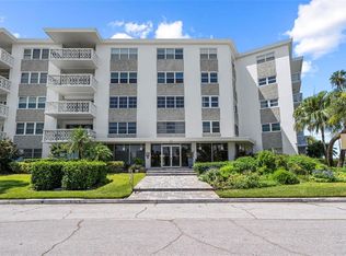 1100 N Shore Dr NE UNIT 104, Saint Petersburg, FL 33701