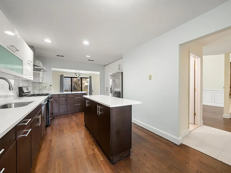 403 Dogwood Ct #403 — Photo 24