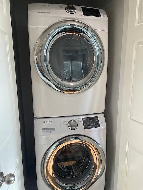 2 bed, 2.5 bath, $1,700 — Photo 4