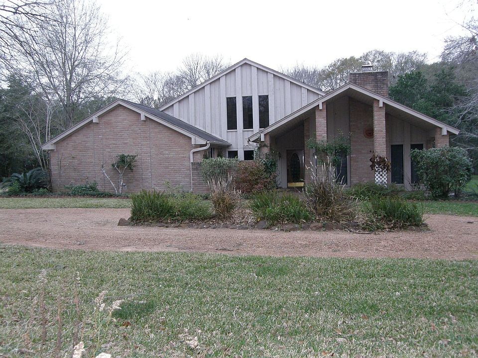 1st image of 35220 Pontiac Dr