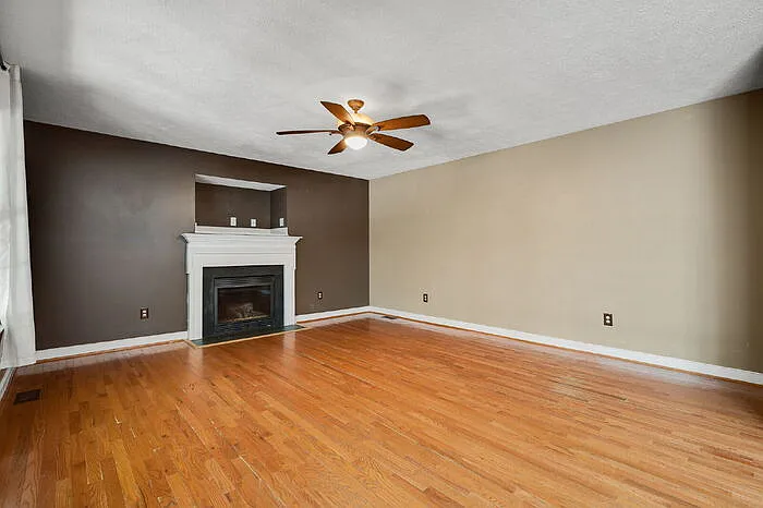 316 Abbey Ct — Photo 21