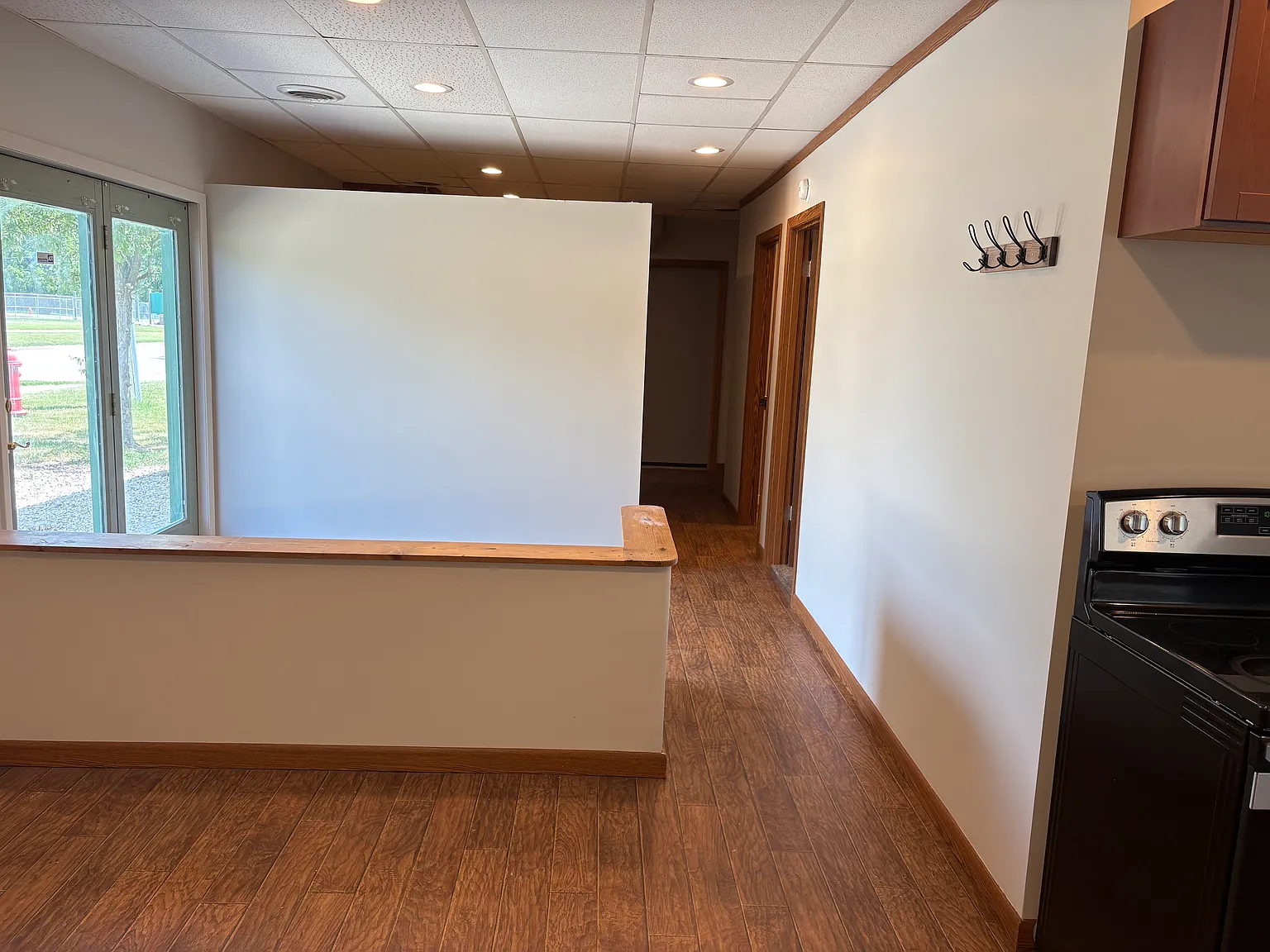421 N Main St — Photo 1