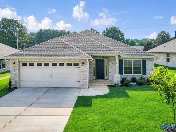 107 Sidney Ruth Dr, New Market, AL 35761