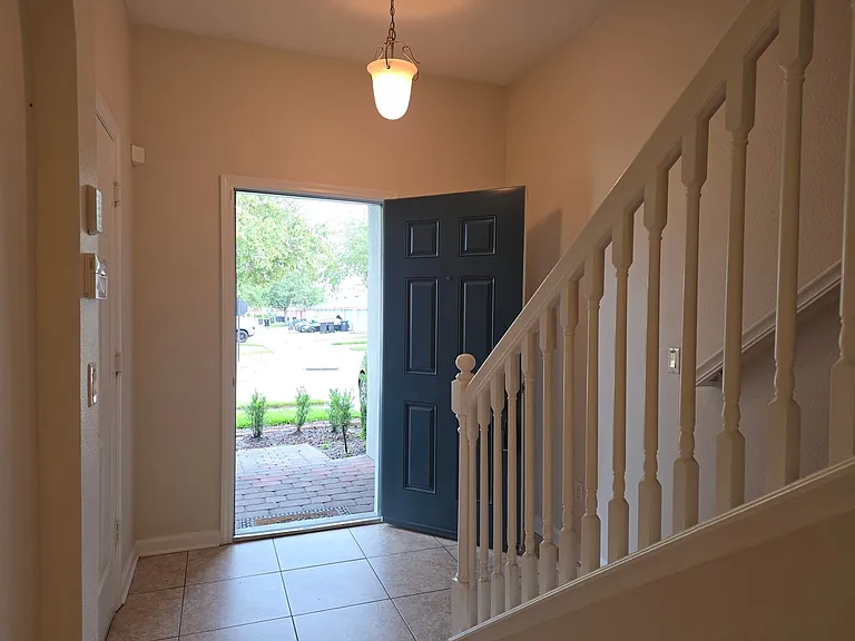 16661 Cedar Crest Dr — Photo 4