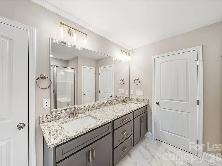 11507 Valley Oaks Ln — Photo 31