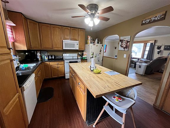 2nd image of 1034 Nunn Avenue
