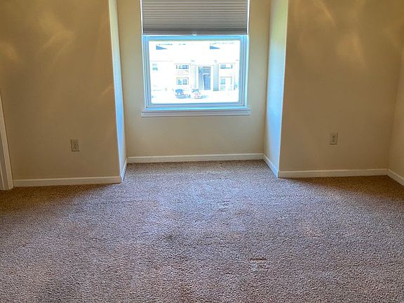 4th image of 2400 McFarland Dr #0
