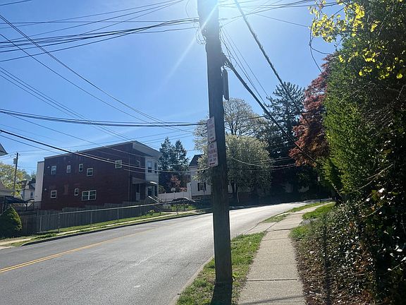 5th image of 24 Palmer Rd