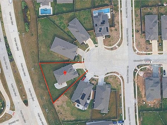 2nd image of 13105 Oleander Bay Ln