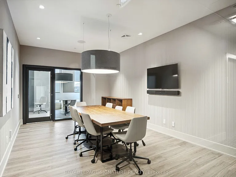 286 Main St #2405 — Photo 43