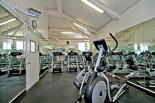 Rented by Global Realty Opportunities | media 21