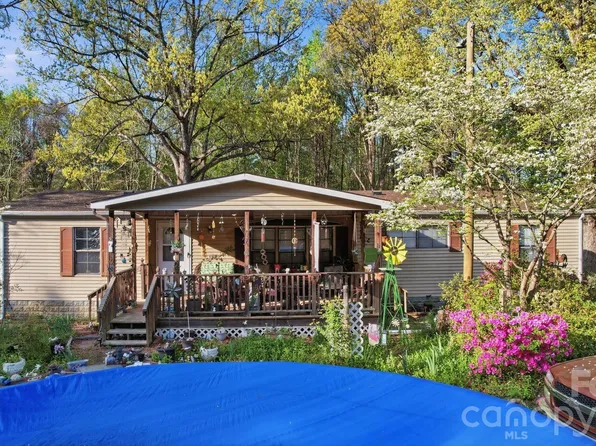 7922 Silver Maple Ln, Mint Hill, NC 28227