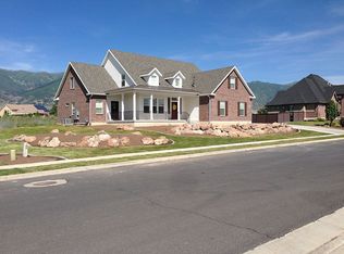 1135 S Preakness Dr, Kaysville, UT 84037