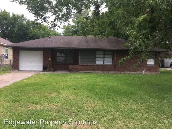 208 S Sparrow Way, Texas City, TX 77591