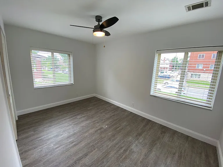 E 15th Ave 325 TPP — Photo 48