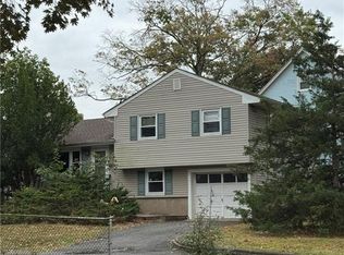 99 Vera St, Piscataway, NJ