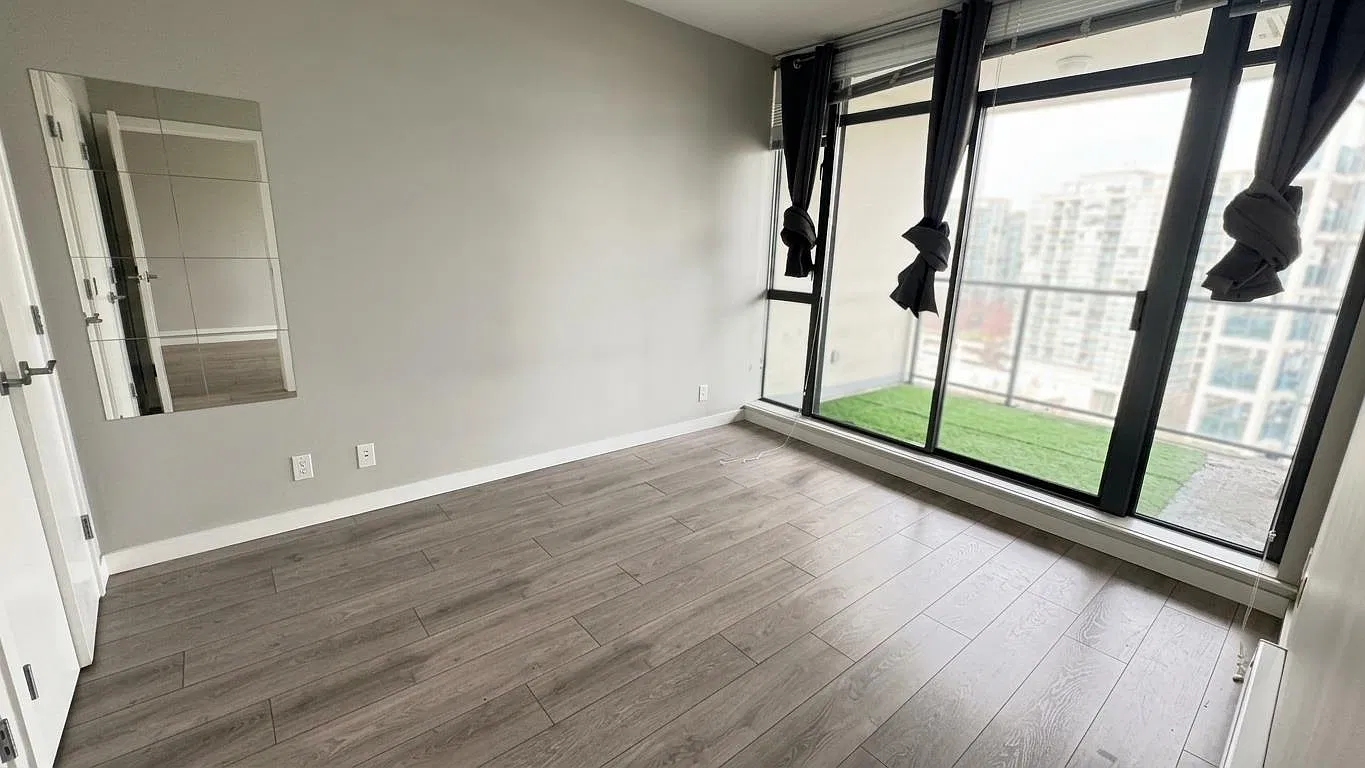 1 bed, 587 sqft, $2,100 — Photo 4