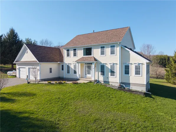 6745 Moose Rd, Wayland, NY 14572