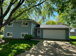 3438 Chalet View Ln NW, Rochester, MN 55901