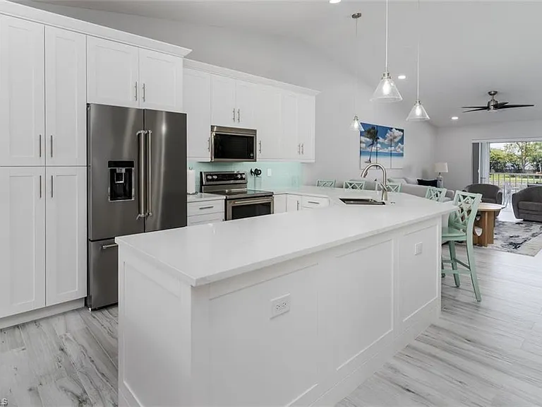 834 Gulf Pavilion Dr #204 — Photo 15