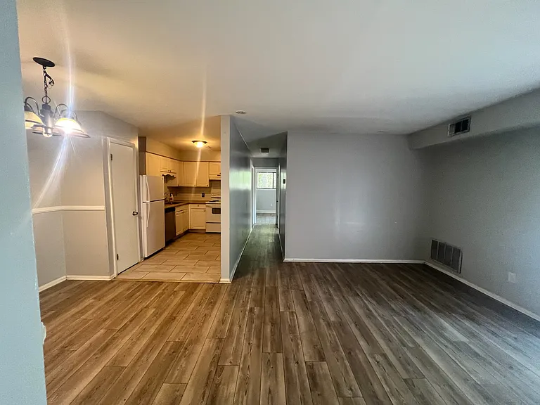 1299 Schaub Dr #A — Photo 2