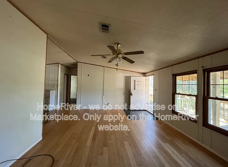 3 bed, 2.0 bath, 1568 sqft, $1,795 — Photo 4