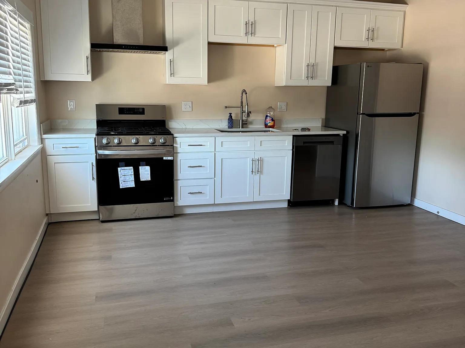 1 bed, 879 sqft, $1,250 — Photo 1