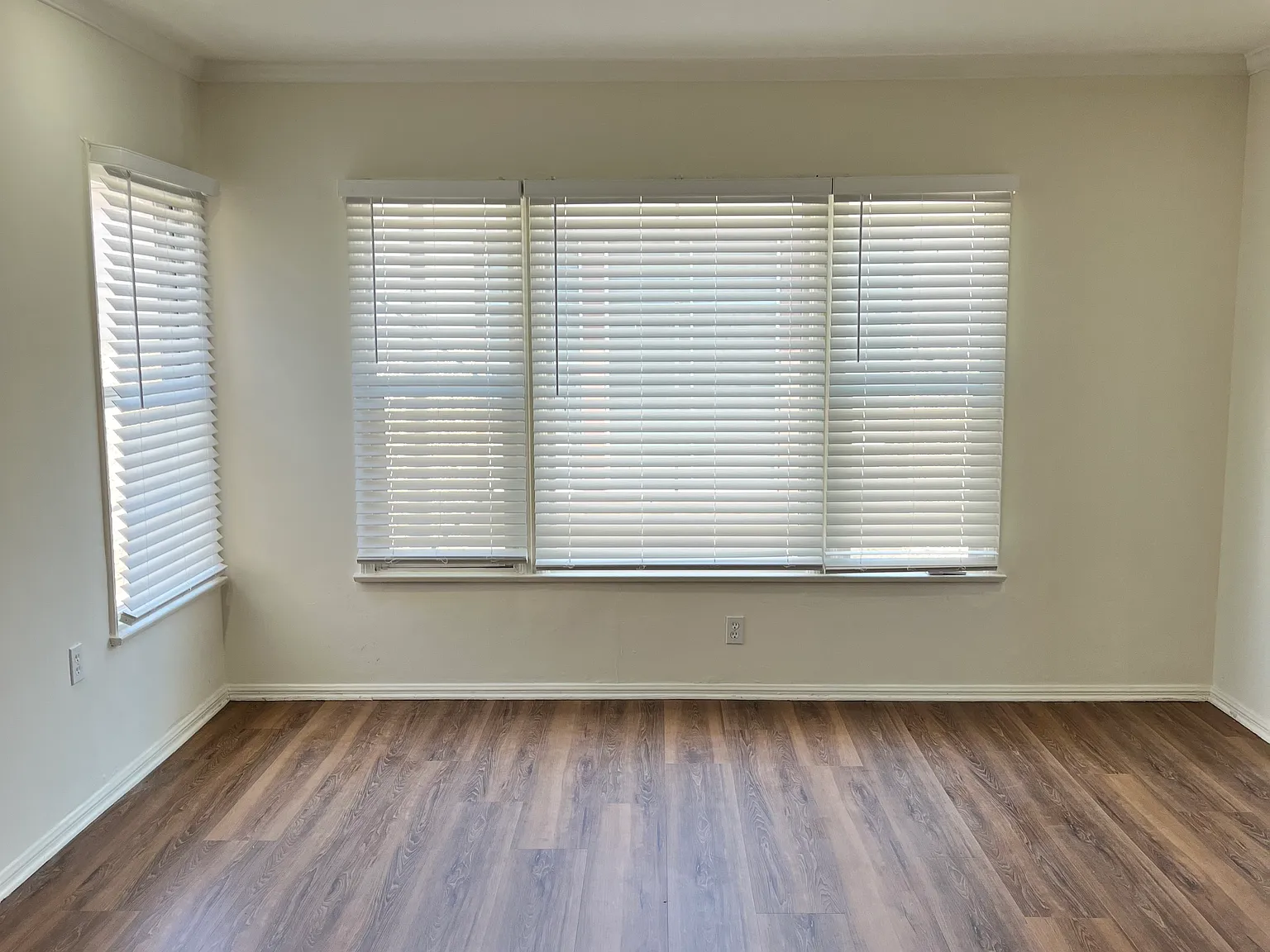 1 bed, 750 sqft, $2,000 — Photo 3
