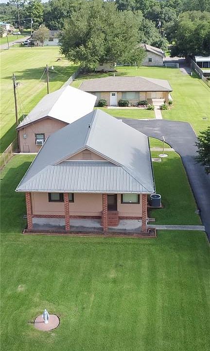 1st image of 3106 Highway 44