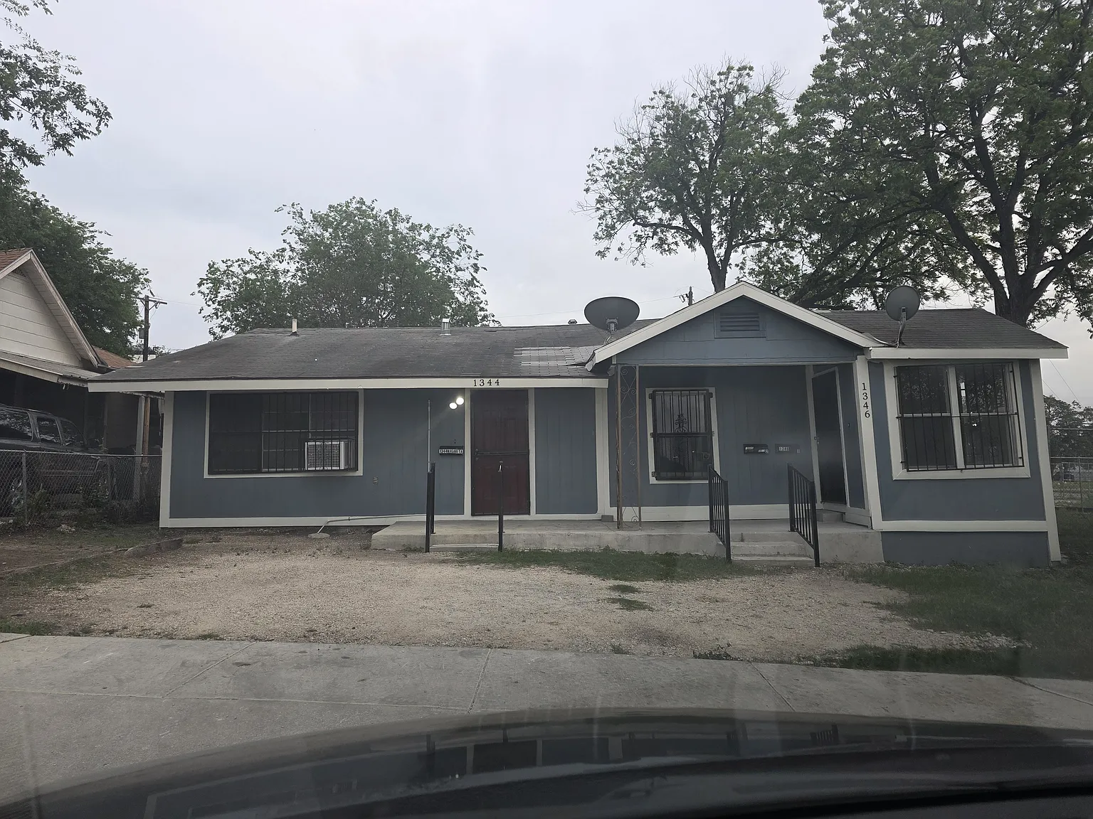 3 bed, 1000 sqft, $1,568 — Photo 1