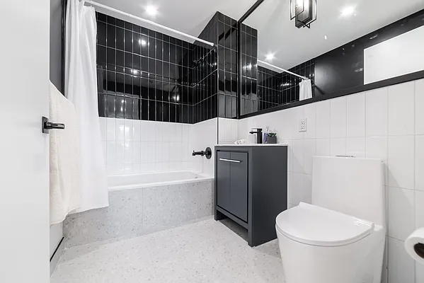 Rented by Leasing Management LLC | media 6