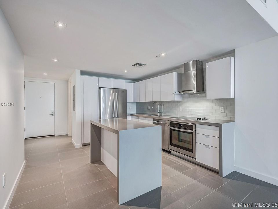 1st image of 1600 NE 1st Ave #3011