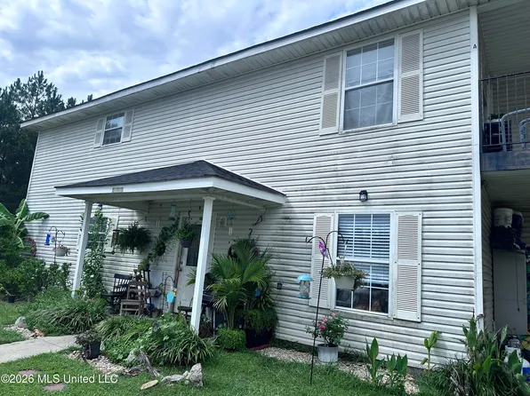 15139 Deer Creek Dr, Diberville, MS 39540