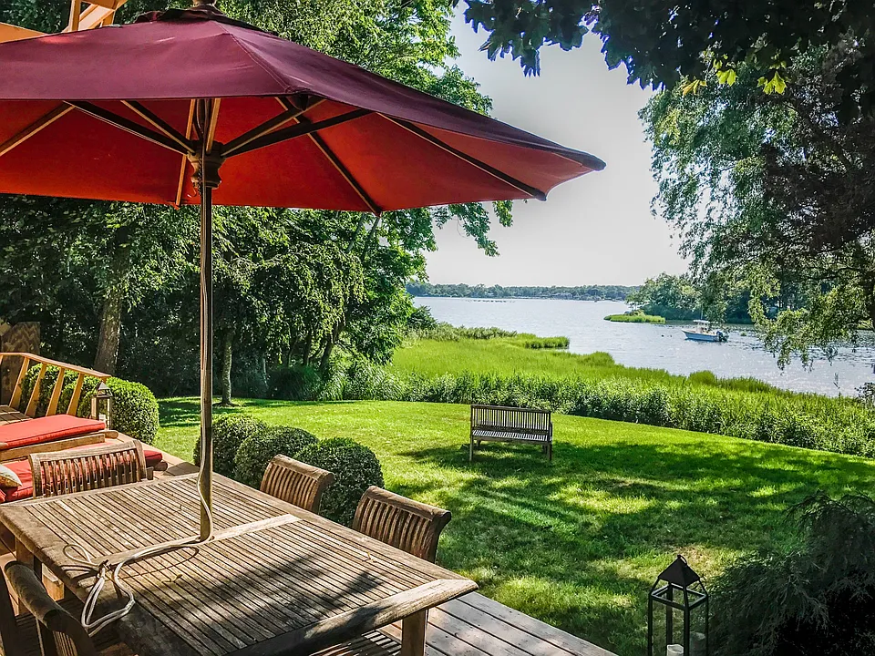 42 Towd Point Rd