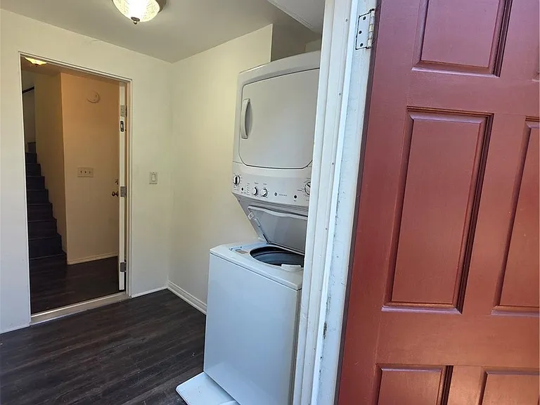 5432 Woodlake Ave N — Photo 7