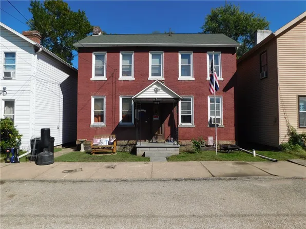 9 Church St, Dunbar, PA 15431