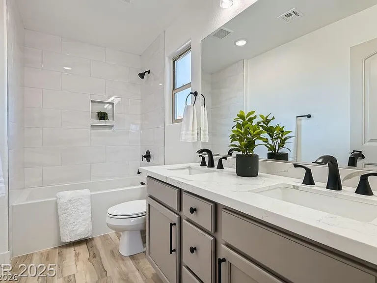 5873 Skyfall Ct — Photo 46