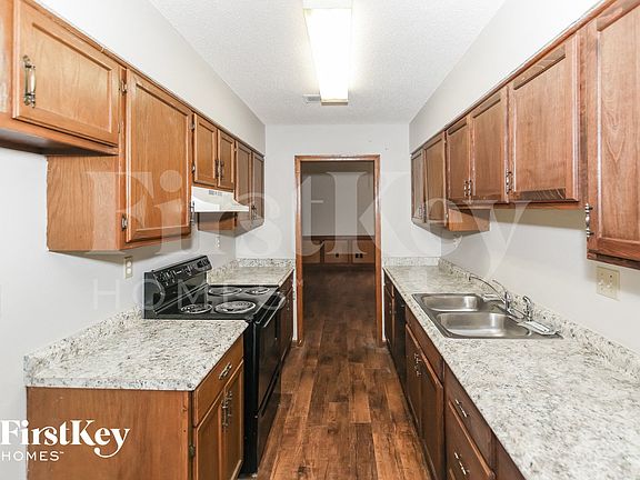 5th image of 3083 Dumbeath Rd