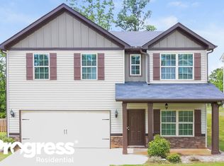 106 Saint Charles Pl, Sharpsburg, GA 30277