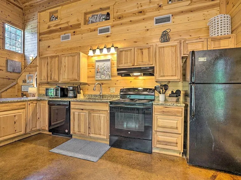 31 Neeson Wood Cir — Photo 5
