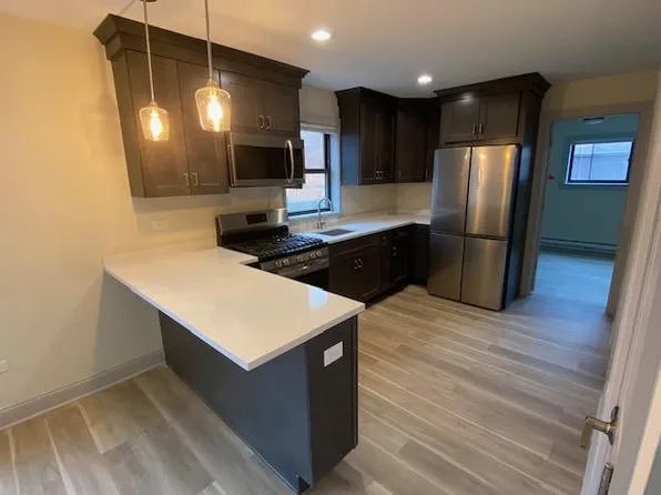 1151 David Dr, Bensenville, IL 60106