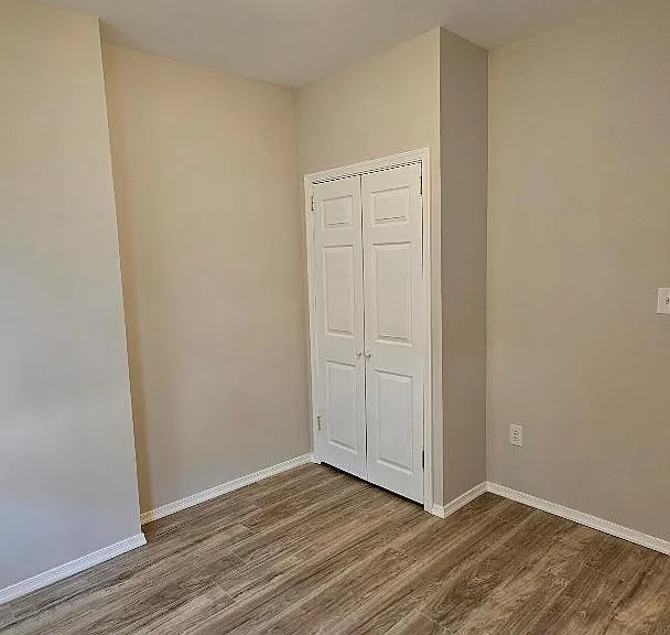 214 S Edgewood St — Photo 15